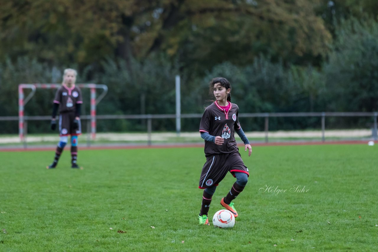 Bild 206 - C-Juniorinnen Halstenbek-Rellingen - St.Pauli : Ergebnis: 0:5